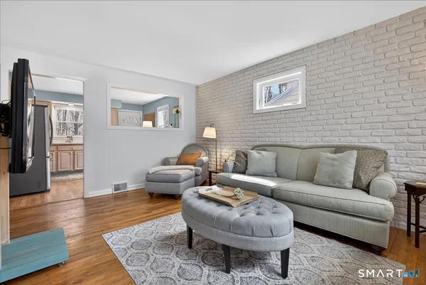 $345,000 | 595 Laurel Street, East Haven, CT 06512