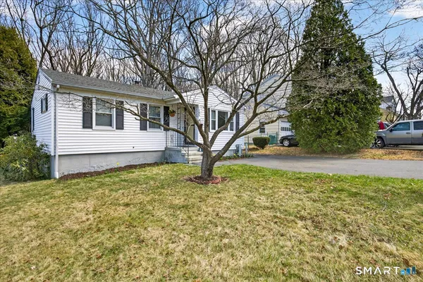 $345,000 | 595 Laurel Street, East Haven, CT 06512