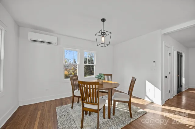 $425,000 | 706 Rhodes Park Drive, Hendersonville, NC 28791