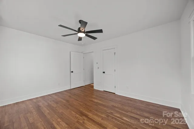 $425,000 | 706 Rhodes Park Drive, Hendersonville, NC 28791