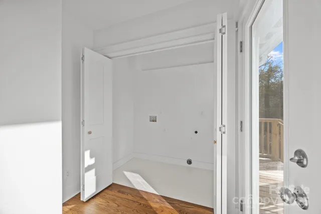 $425,000 | 706 Rhodes Park Drive, Hendersonville, NC 28791