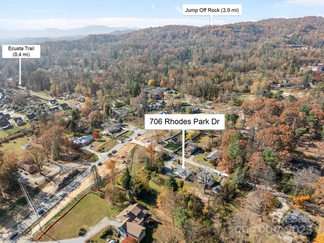 $425,000 | 706 Rhodes Park Drive, Hendersonville, NC 28791