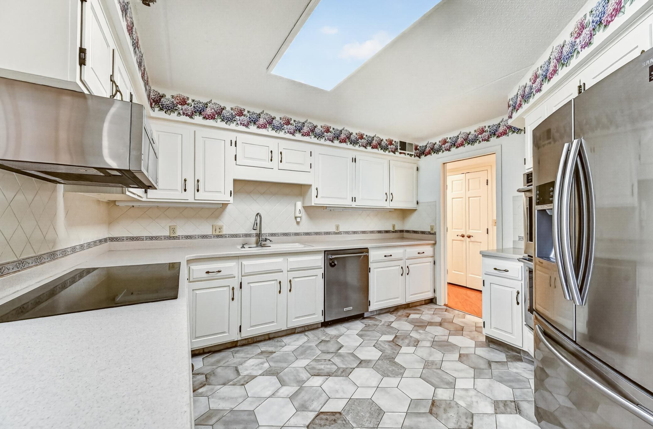 600 4th Street Southwest, Unit 402 Rochester, MN 55902 - Photo 4 of 28