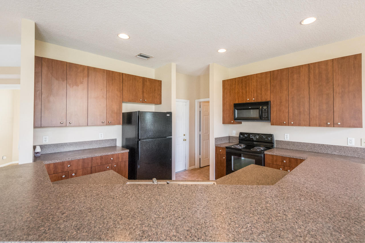 4202 Southwest Whitebread Road Port St. Lucie, FL 34953 - Photo 11 of 20 DSC_2783