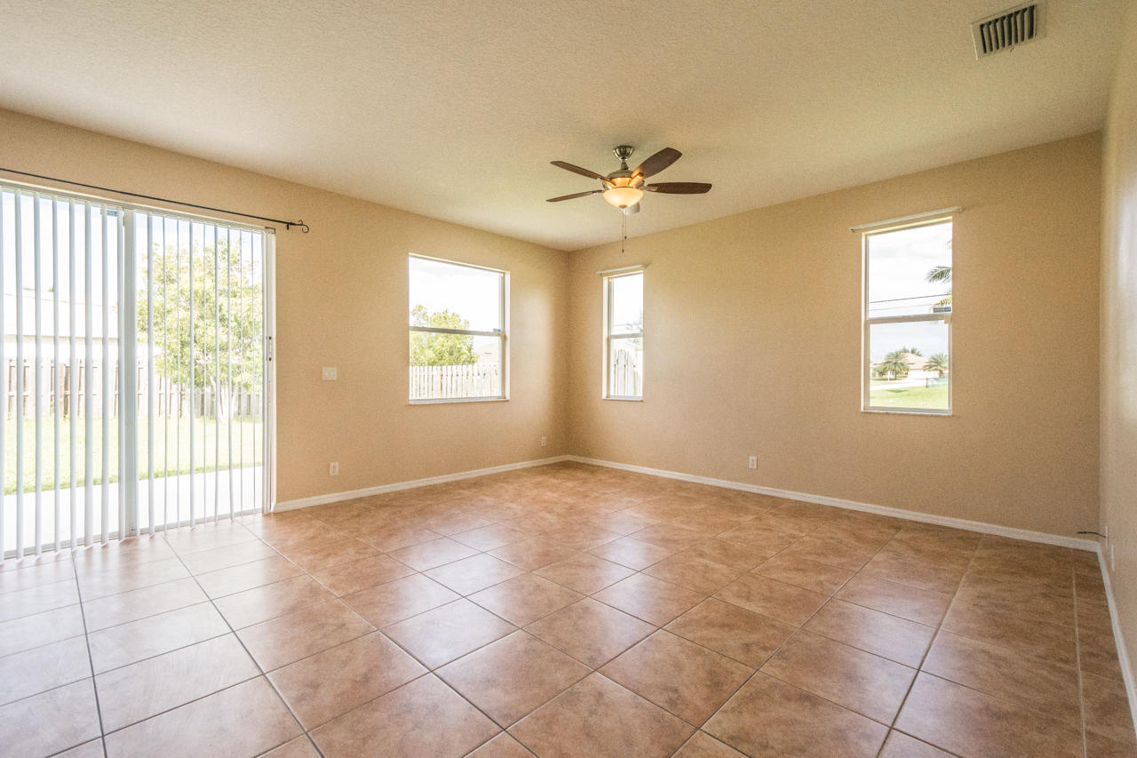 4202 Southwest Whitebread Road Port St. Lucie, FL 34953 - Photo 4 of 20 DSC_2706