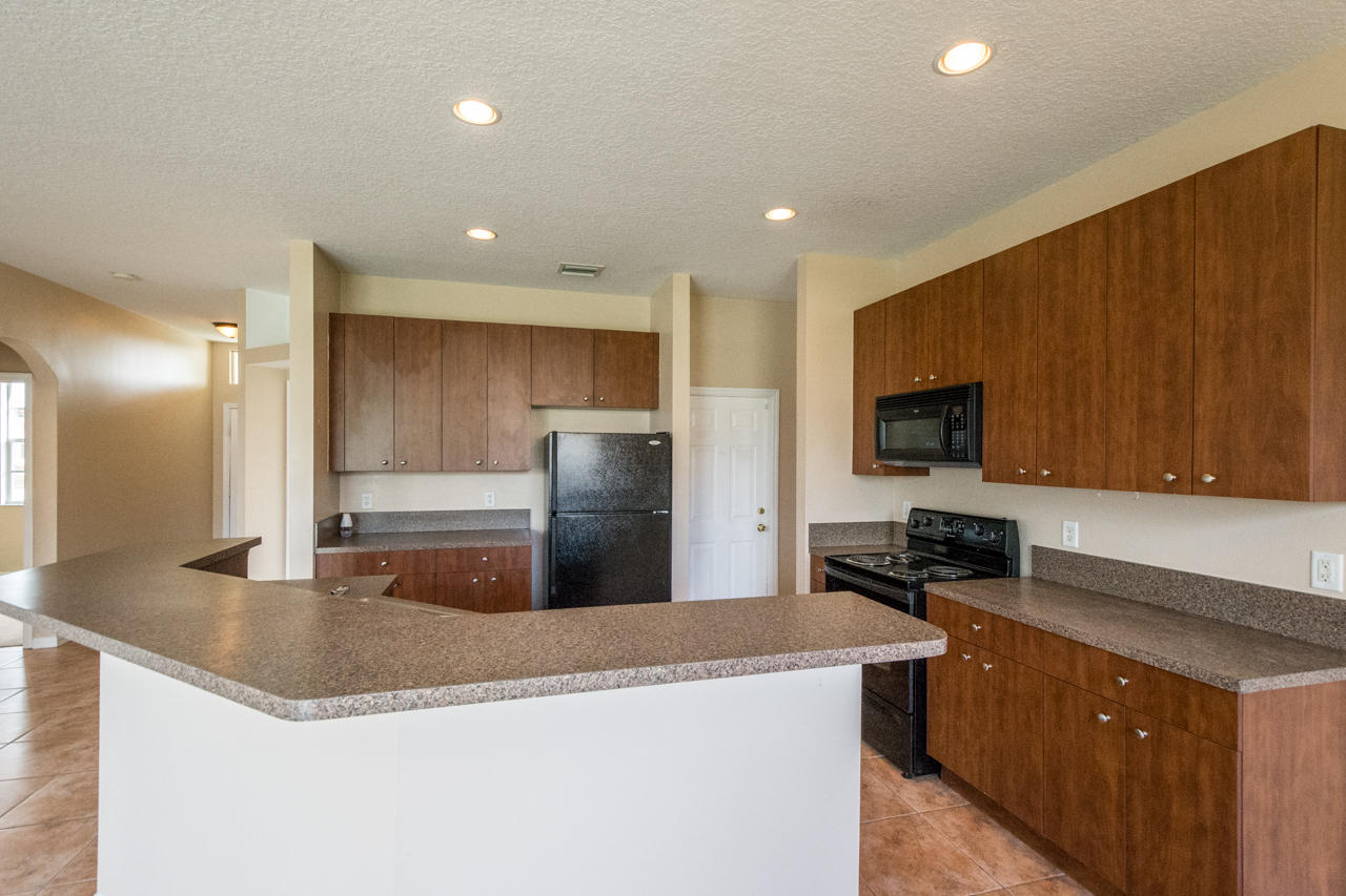 4202 Southwest Whitebread Road Port St. Lucie, FL 34953 - Photo 8 of 20 DSC_2796