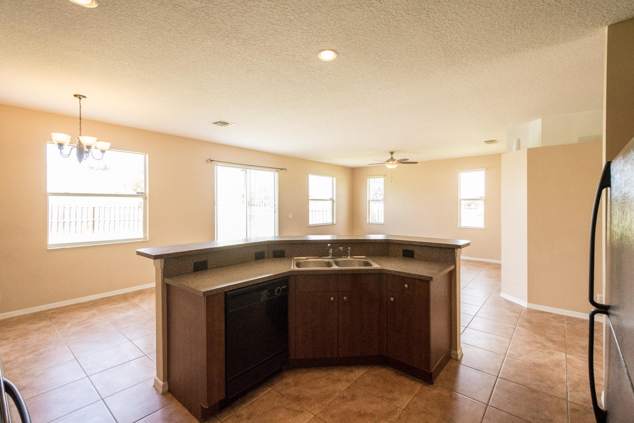 4202 Southwest Whitebread Road Port St. Lucie, FL 34953 - Photo 10 of 20 DSC_2811
