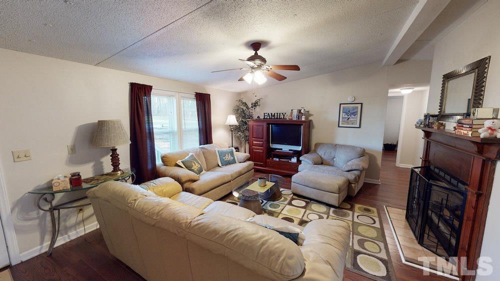 2389 Government Road Clayton, NC 27520 - Photo 4 of 33 Gallery Image 4
