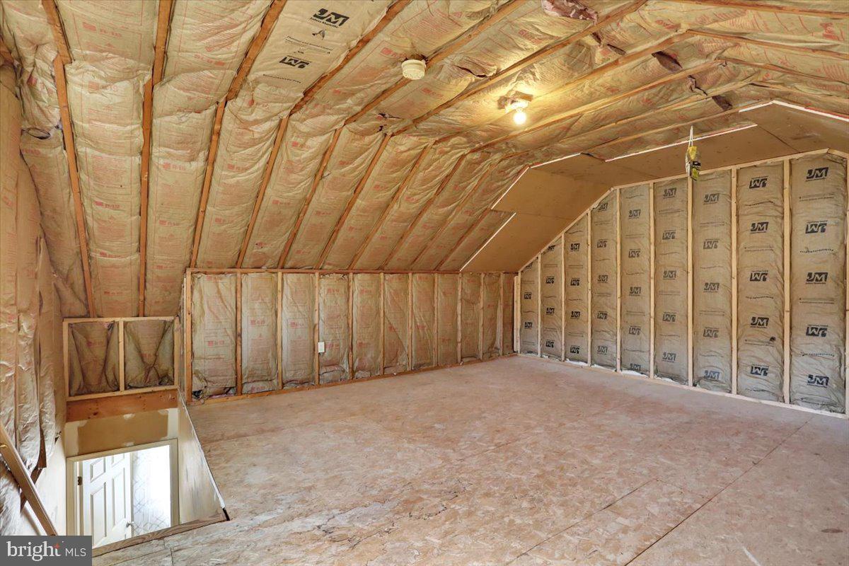 2127 Fairview Avenue Reading, PA 19606 - Photo 20 of 28