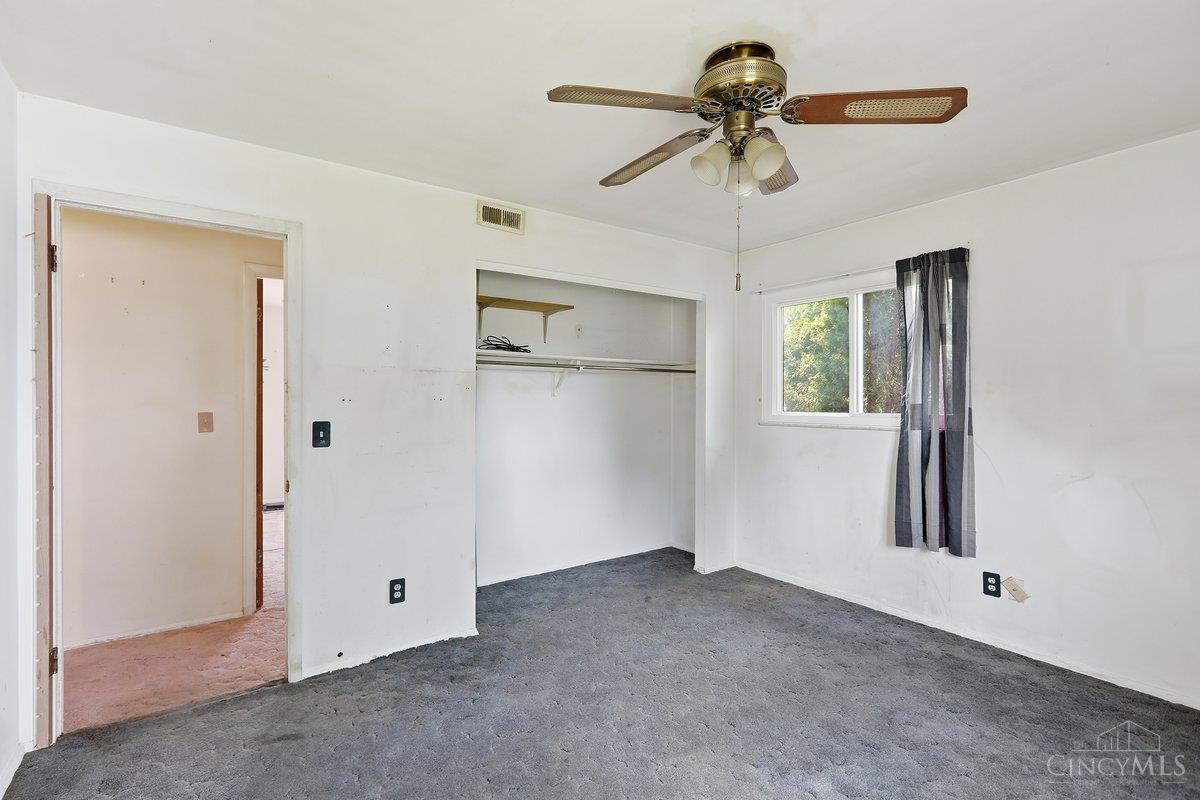 5110 Foley Road Cincinnati, OH 45238 - Photo 20 of 34