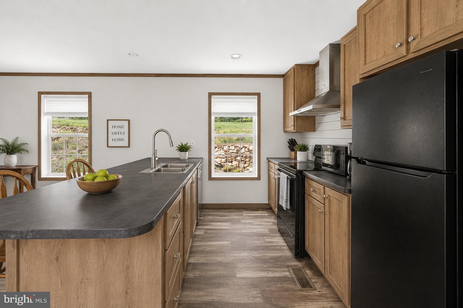3852 Upper Valley Road Parkesburg, PA 19365 - Photo 2 of 11 Kitchen