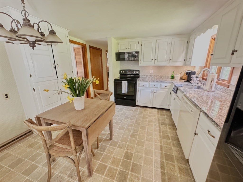 14 McClelland Road Halifax, MA 02338 - Photo 19 of 40 Gallery Image 19