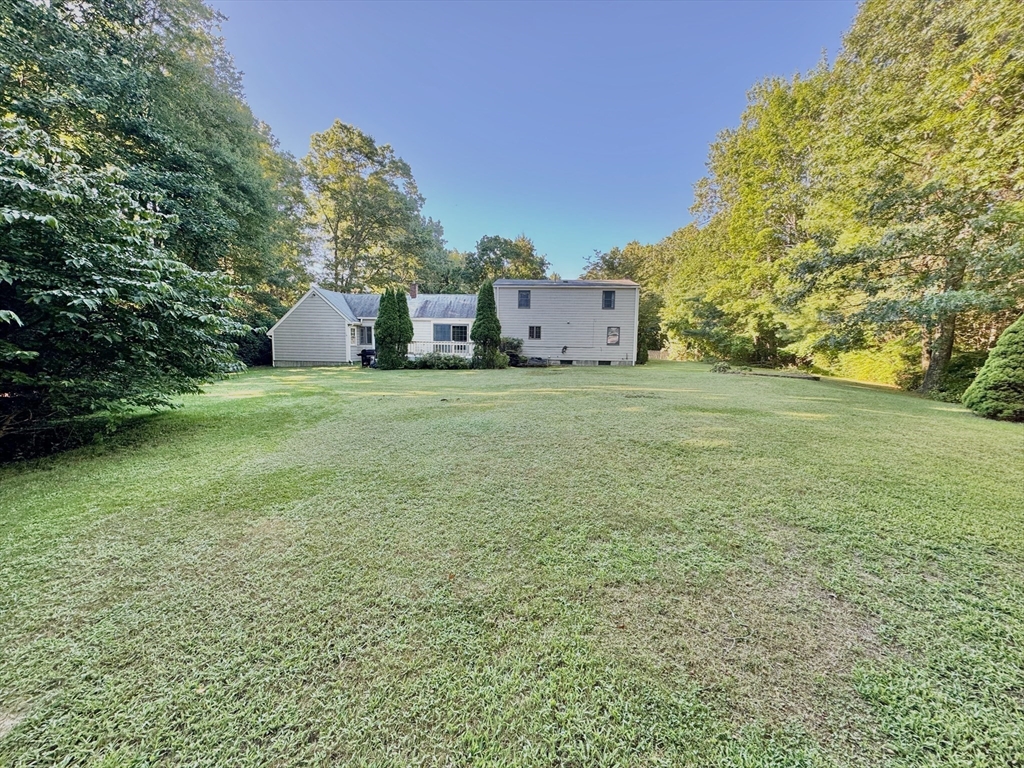 14 McClelland Road Halifax, MA 02338 - Photo 4 of 40 Gallery Image 4