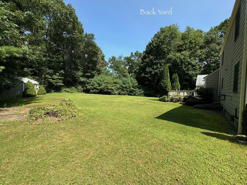 14 McClelland Road Halifax, MA 02338 - Photo 5 of 40 Gallery Image 5