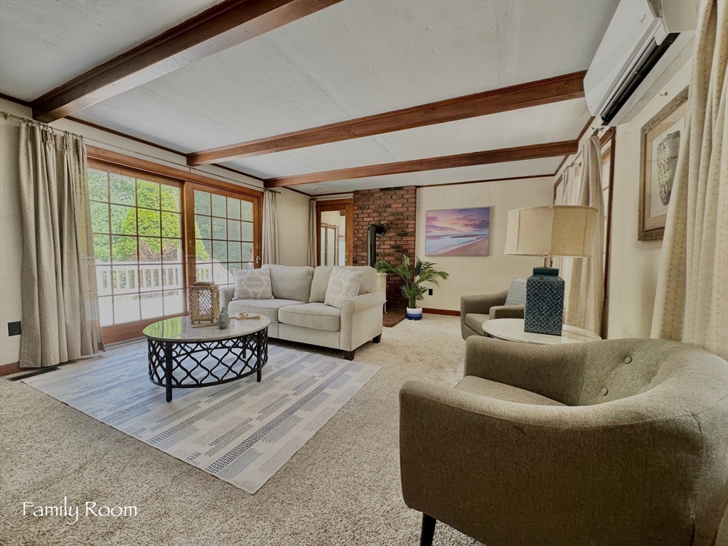14 McClelland Road Halifax, MA 02338 - Photo 9 of 40 Gallery Image 9