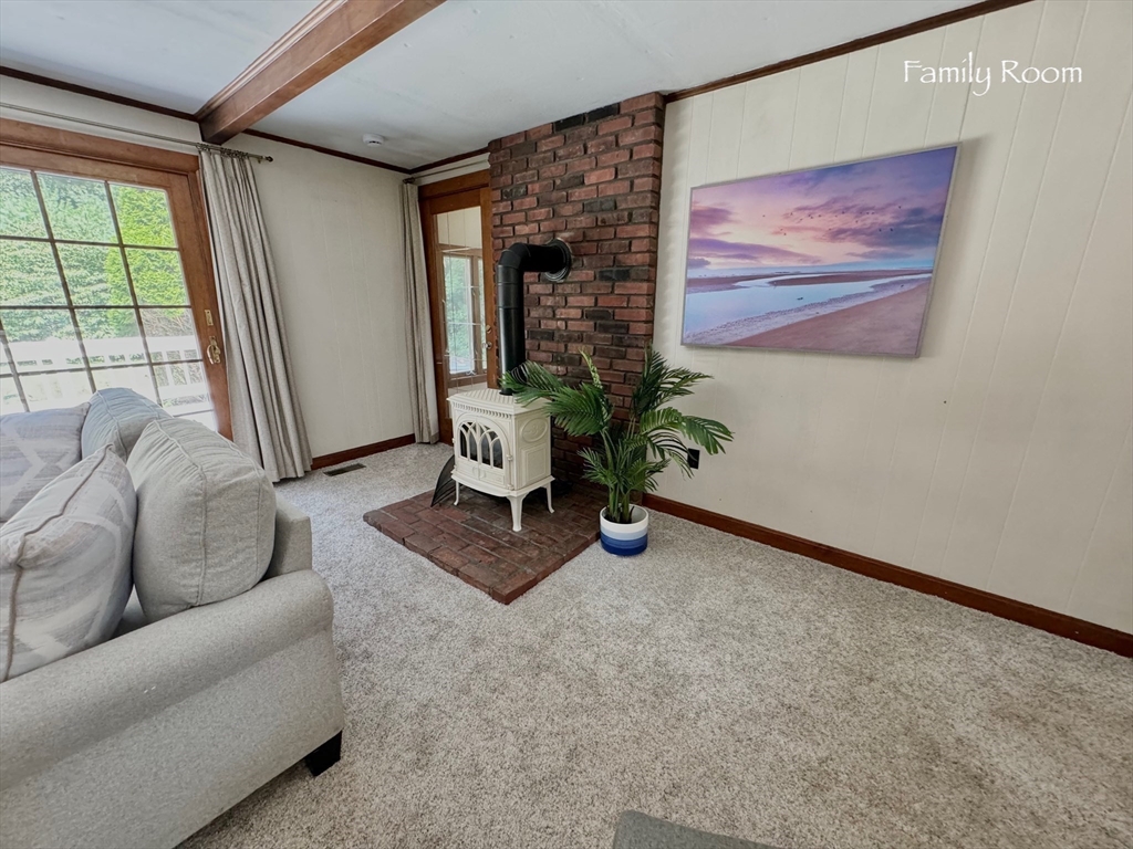 14 McClelland Road Halifax, MA 02338 - Photo 10 of 40 Gallery Image 10