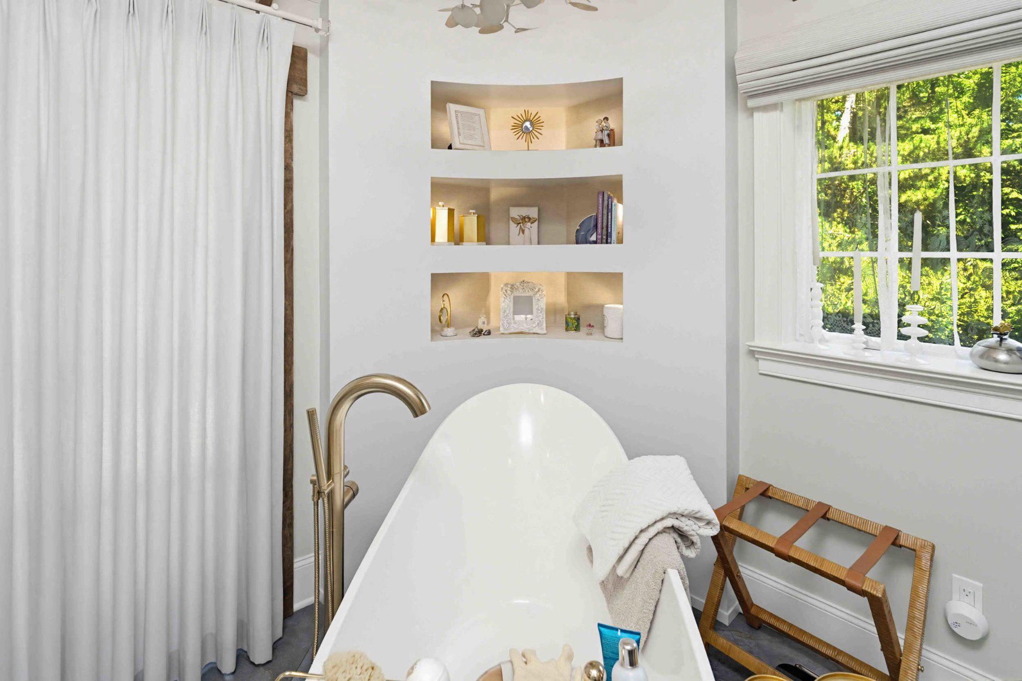 2244 Deer Path Road Huntingdon Valley, PA 19006 - Photo 25 of 95 Tub with natural light
