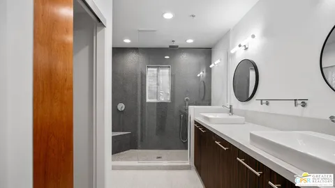 $424,900 | 588 East San Lorenzo Road, Unit 204, Palm Springs, CA 92264