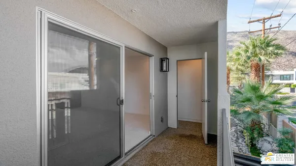 $455,000 | 588 East San Lorenzo Road, Unit 204, Palm Springs, CA 92264