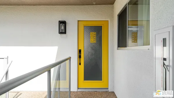 $455,000 | 588 East San Lorenzo Road, Unit 204, Palm Springs, CA 92264