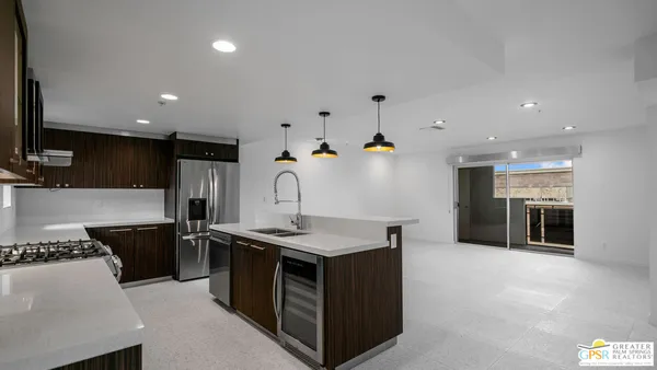$455,000 | 588 East San Lorenzo Road, Unit 204, Palm Springs, CA 92264