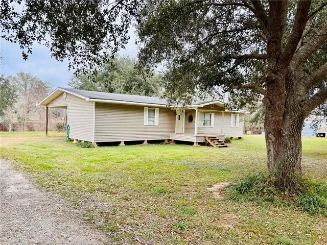 $90,000 | 4519 451st Highway, Moreauville, LA 71355