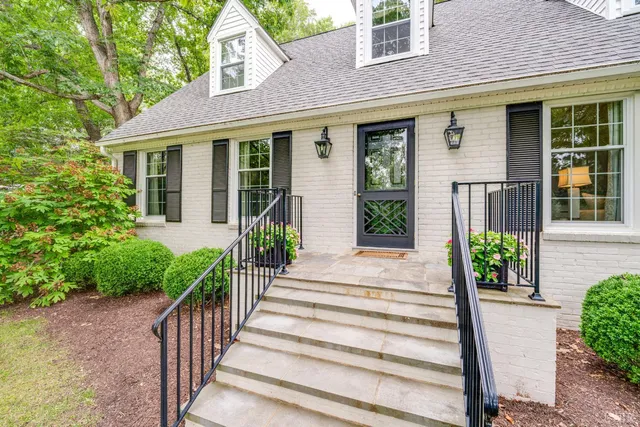 $862,500 | 19322 Wyatts Way, Evington, VA 24550