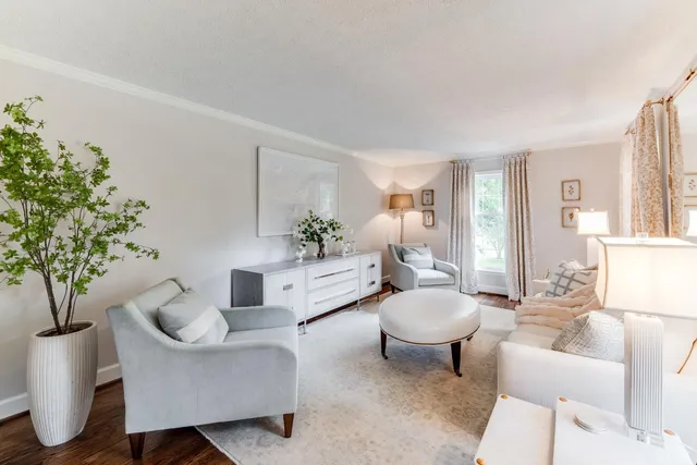 $862,500 | 19322 Wyatts Way, Evington, VA 24550