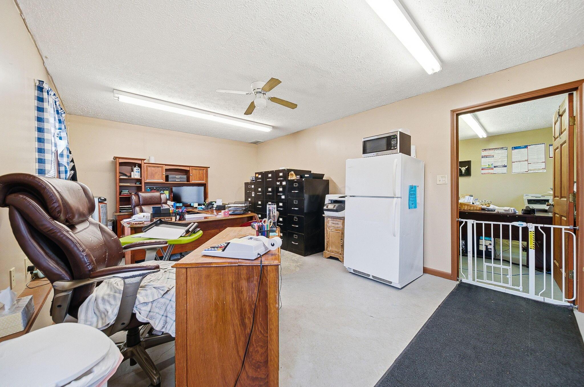 1040 Straight Creek Road Waverly, OH 45690 - Photo 57 of 113 Office 1