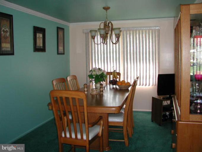 2304 Pinefield Road Waldorf, MD 20601 - Photo 3 of 14 Dining room