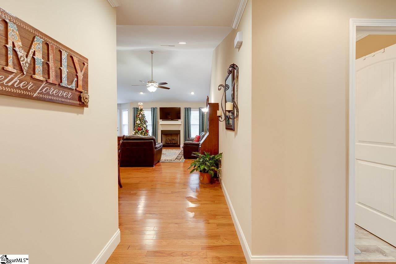 196 Yates Road Liberty, SC 29657 - Photo 4 of 33