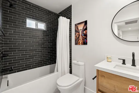 $1,649,000 | 5758 Tobias Avenue, Sherman Oaks, CA 91411