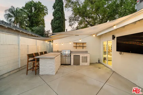 $1,649,000 | 5758 Tobias Avenue, Sherman Oaks, CA 91411