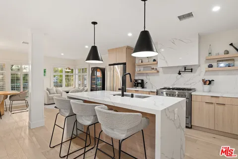 $1,649,000 | 5758 Tobias Avenue, Sherman Oaks, CA 91411