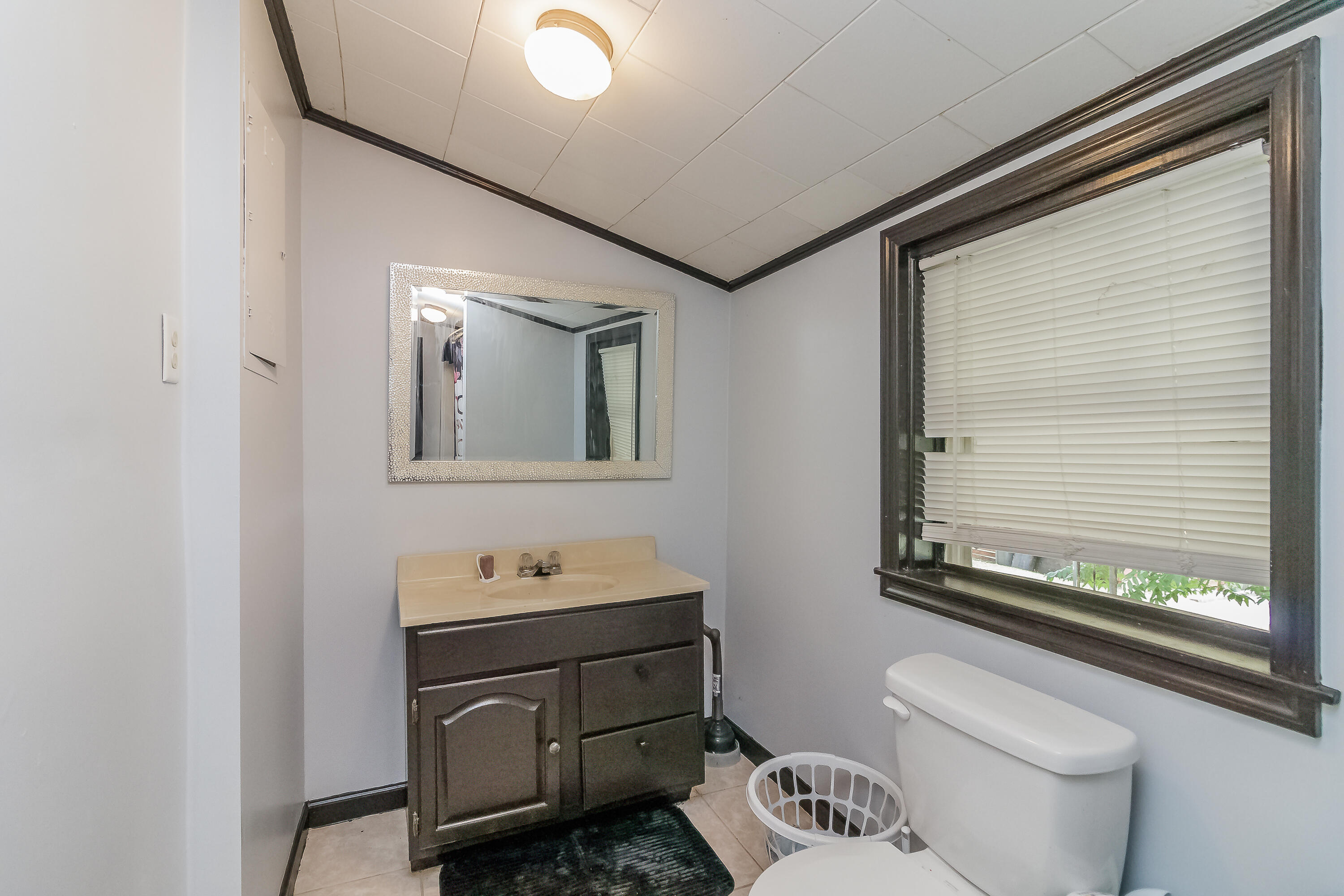 106 Walnut Street Trion, GA 30753 - Photo 20 of 30 Full Bathroom