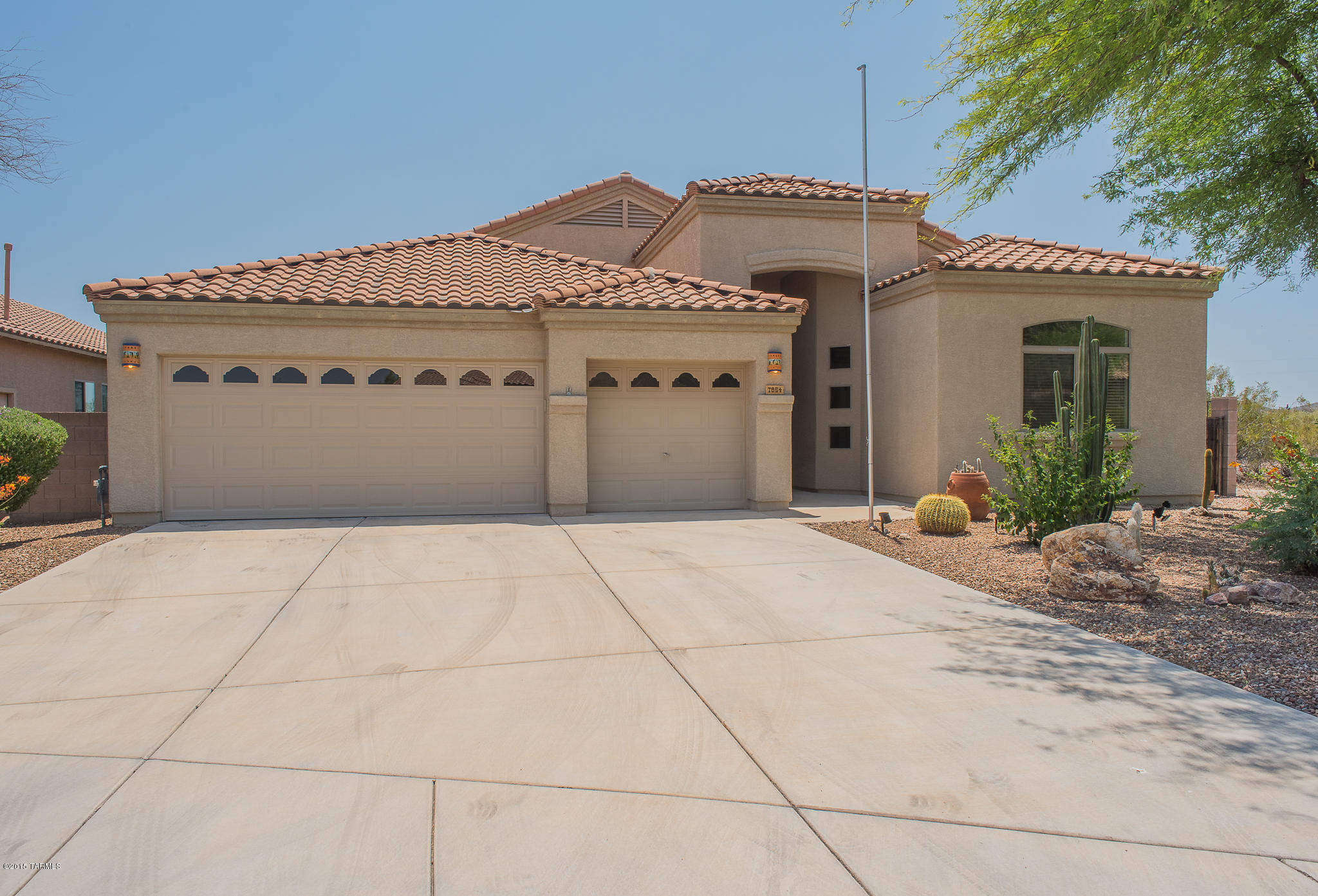 7854 North Rondure Loop Tucson, AZ 85743 - Photo 1 of 50 Gallery Image 1