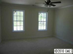 5316 Javitz Road Charlotte, NC 28216 - Photo 5 of 8 Gallery Image 5