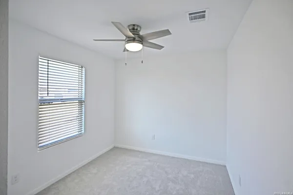 $1,395 | 6718 Marble Ridge, Elmendorf, TX 78112