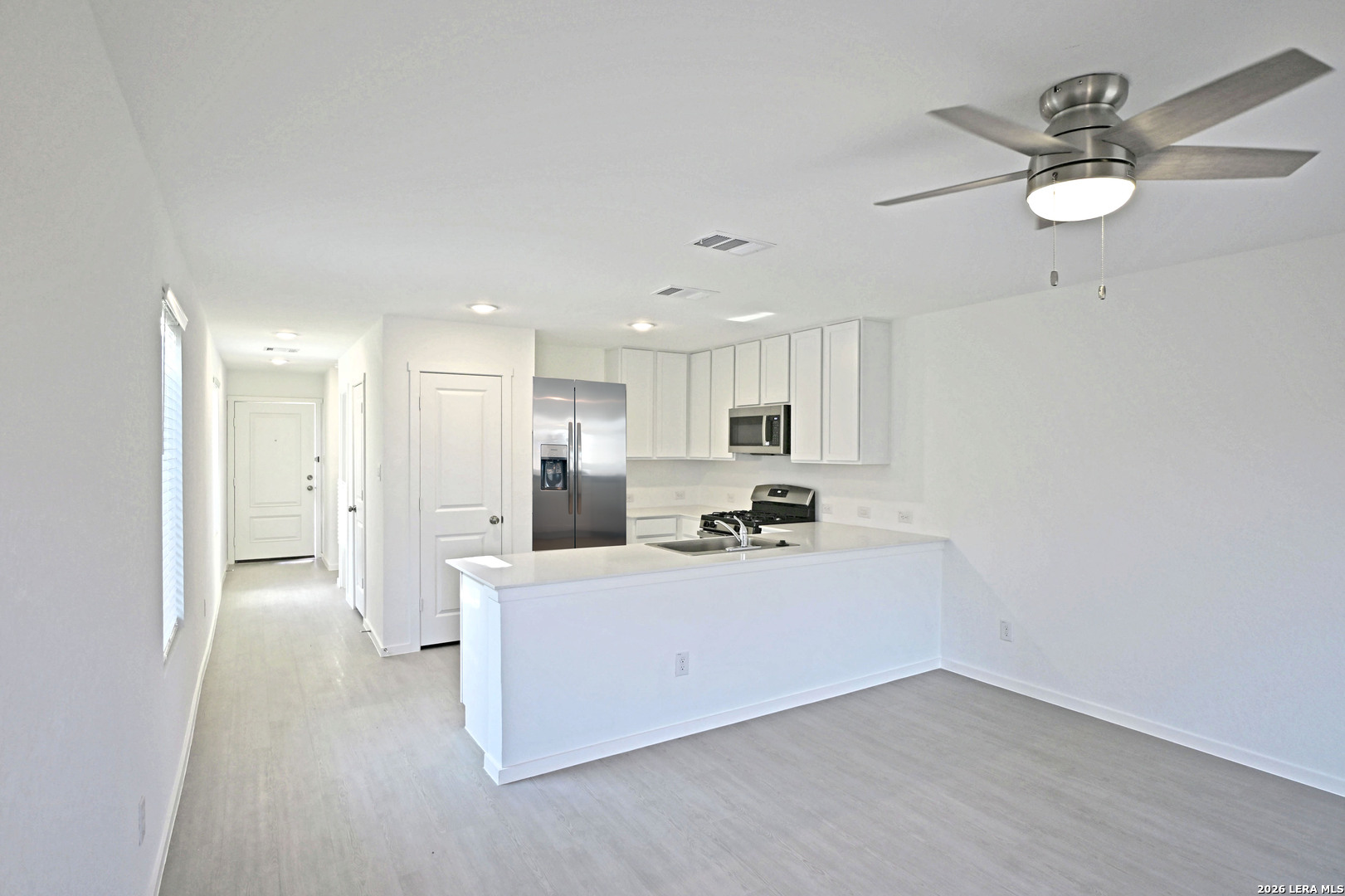 6718 Marble Ridge Elmendorf, TX 78112 - Photo 5 of 17