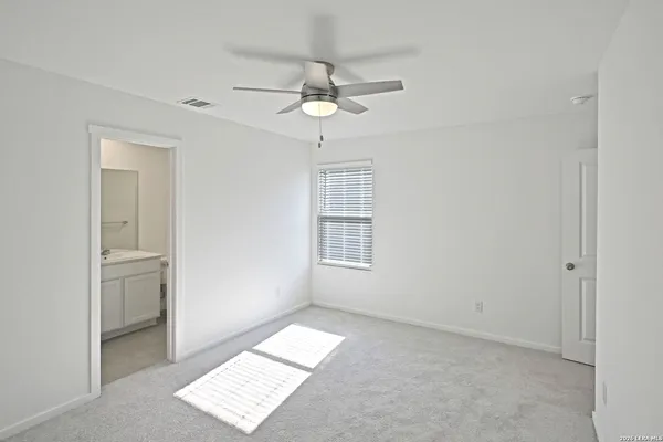 $1,395 | 6718 Marble Ridge, Elmendorf, TX 78112