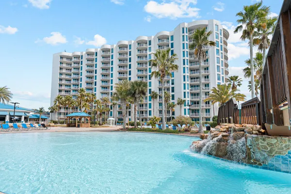 a view of entryway with a front door