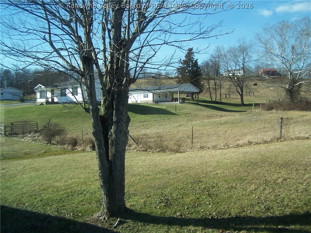 10137 Ripley Road Point Pleasant, WV 25550 - Photo 4 of 13 Gallery Image 4