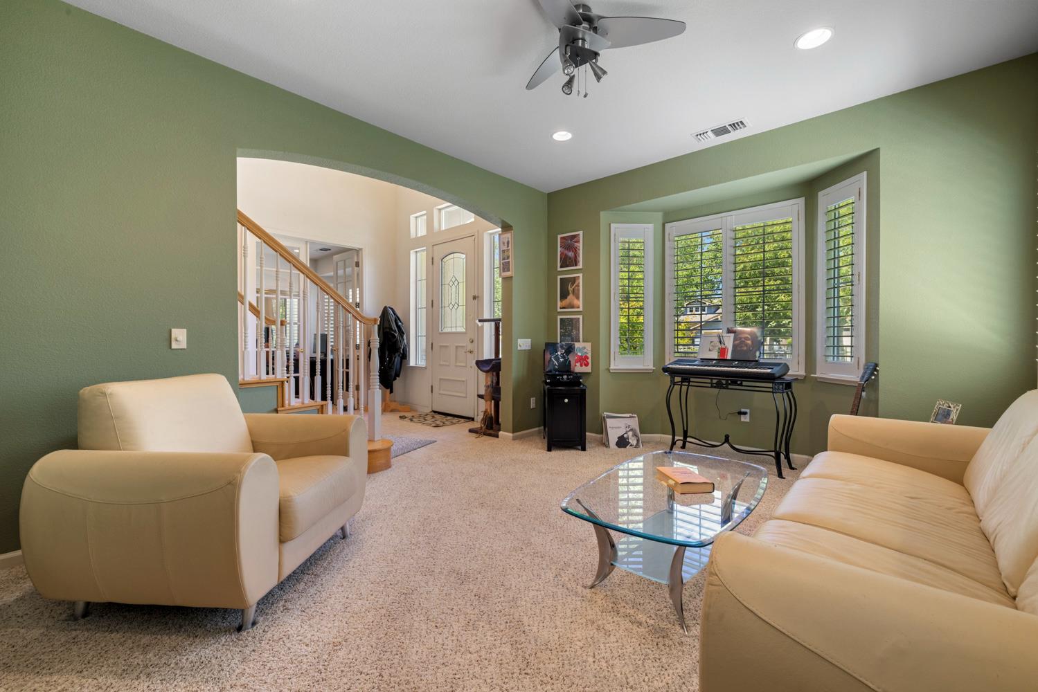 122 Memory Lane Turlock, CA 95382 - Photo 4 of 29