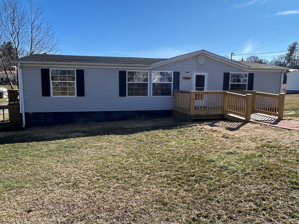 215 Maple Avenue Rural Retreat, VA 24368 - Photo 34 of 36 Gallery Image 34