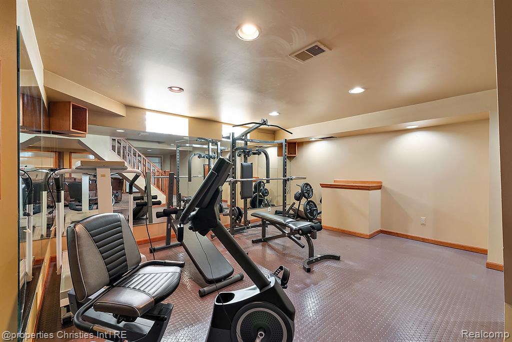 817 Stag Ridge Road Rochester Hills, MI 48309 - Photo 61 of 80