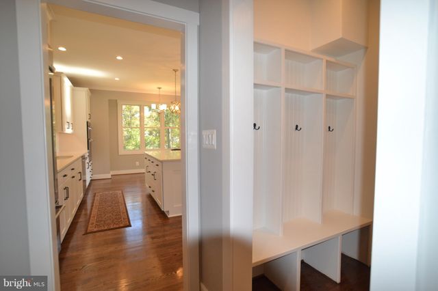 $1,385,000 | 206 West Marshall Street, Falls Church, VA 22046