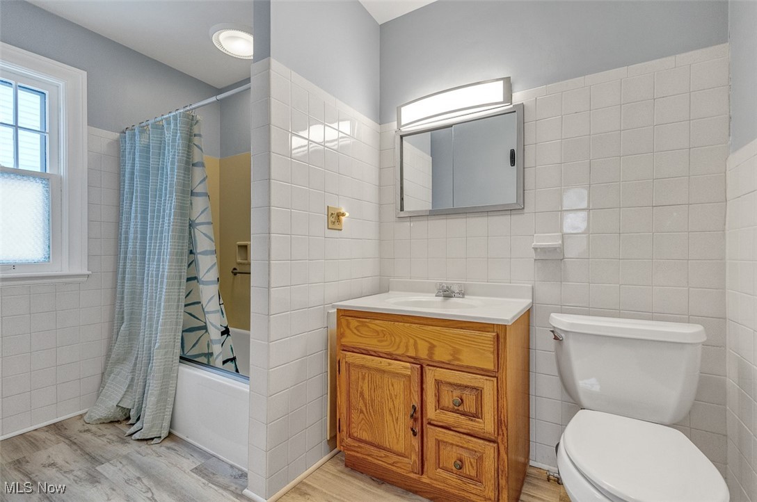 3462 Doris Road Cleveland, OH 44111 - Photo 12 of 19 Gallery Image 12