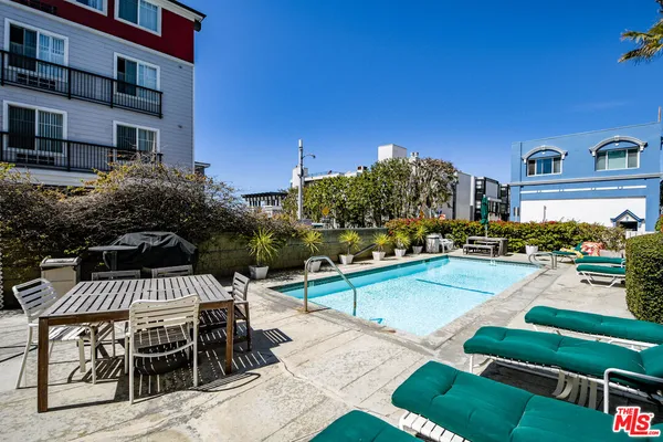 $949,000 | 22 Navy Street, Unit 103, Venice, CA 90291