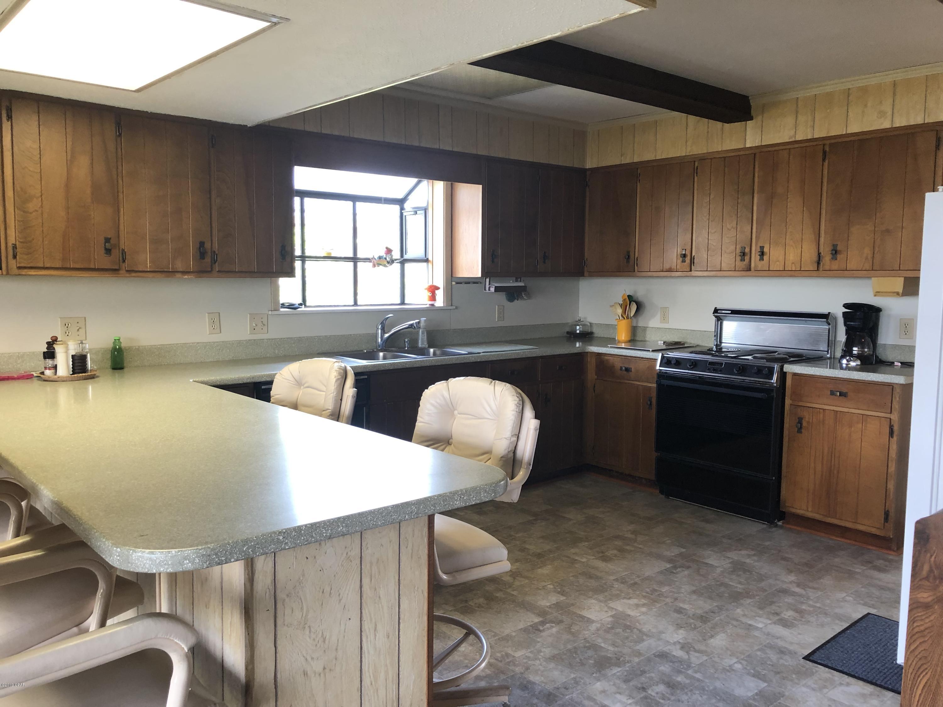 4140 Kirkpatrick Road Southport, FL 32409 - Photo 8 of 13