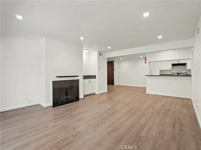 $2,900 | 5334 Lindley Avenue, Unit 125, Encino, CA 91316